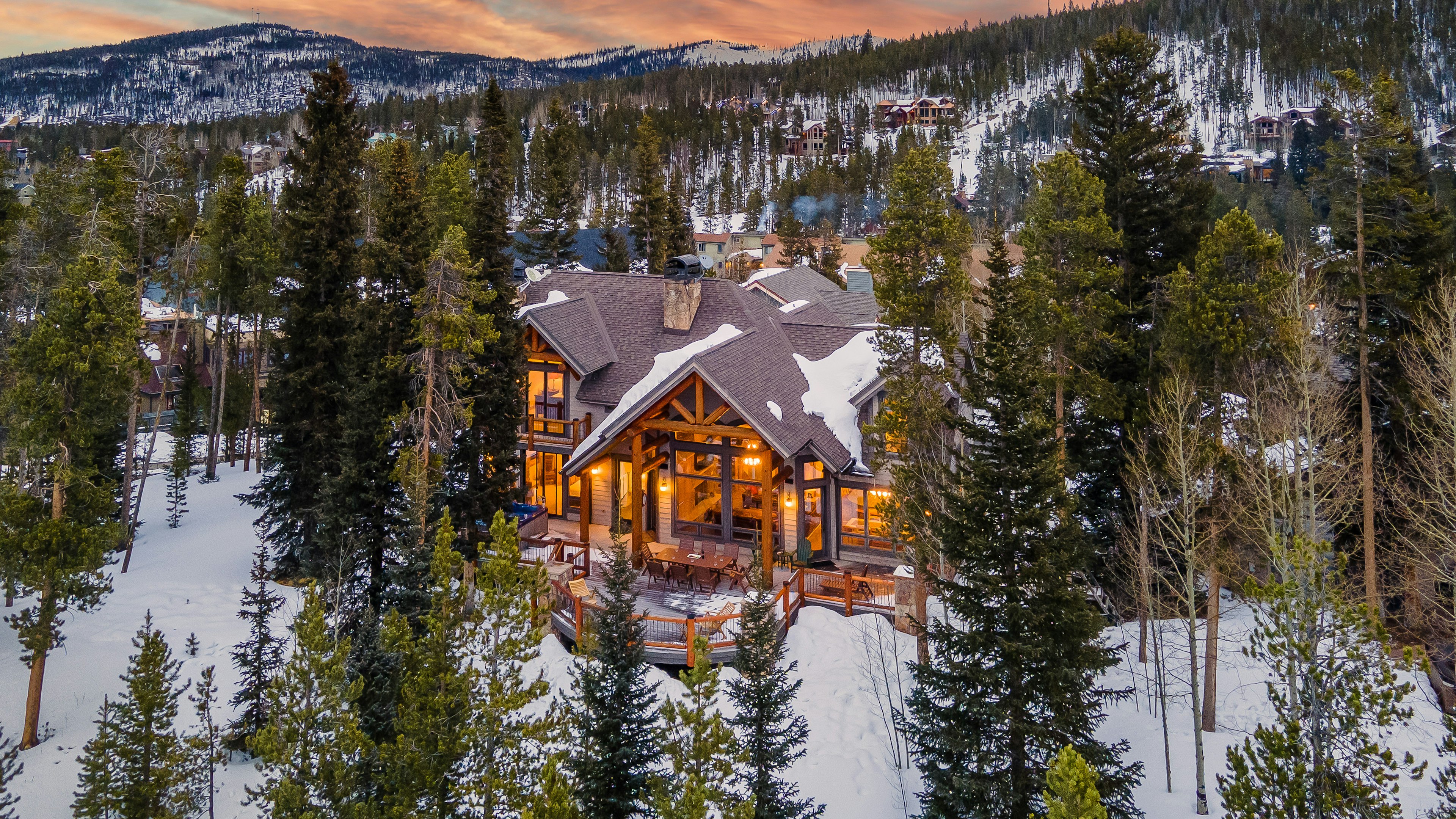 Mountain Bear Lodge 1