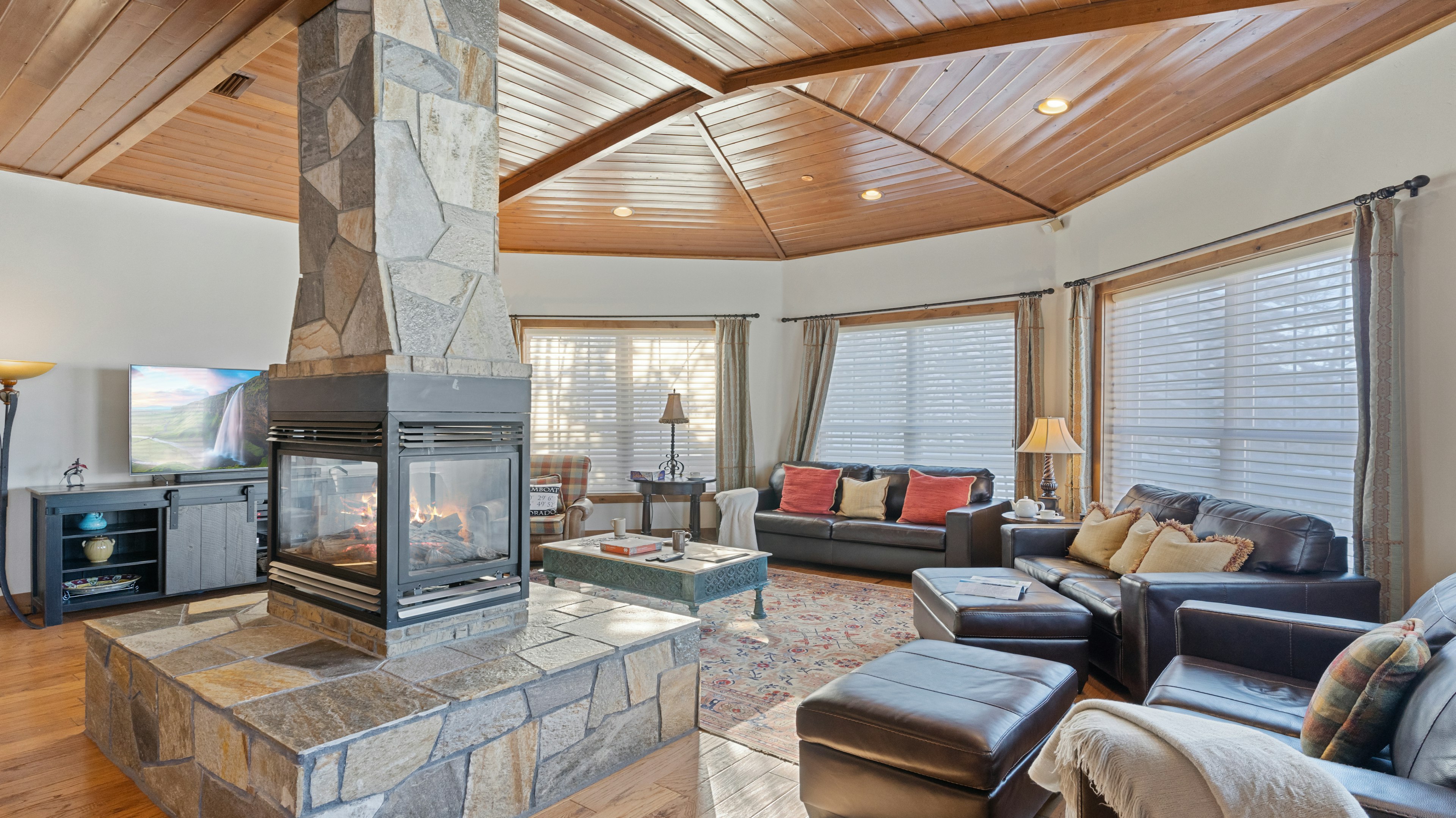 Apex Lodge South, photo 3