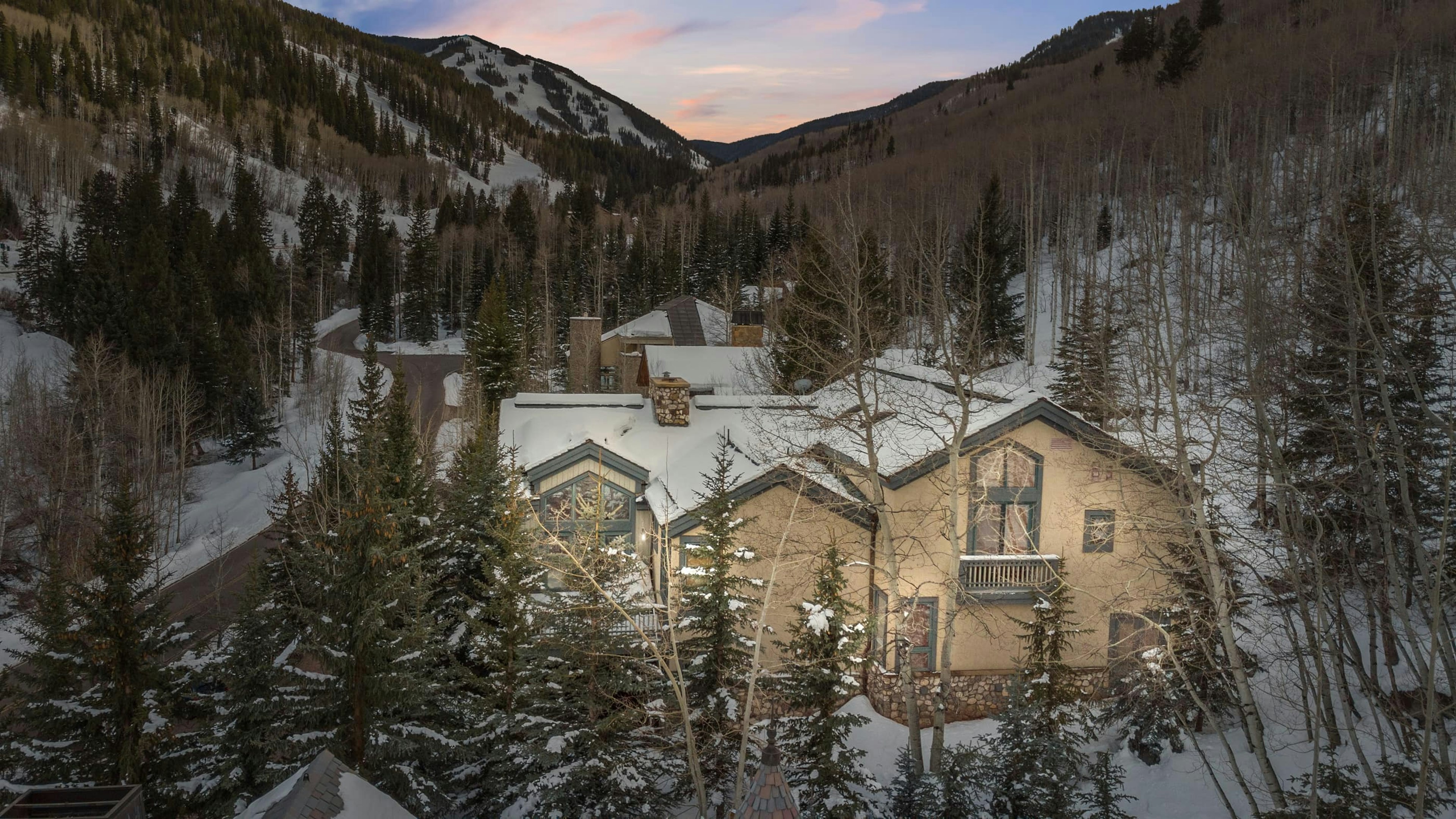Navigator Lodge 1