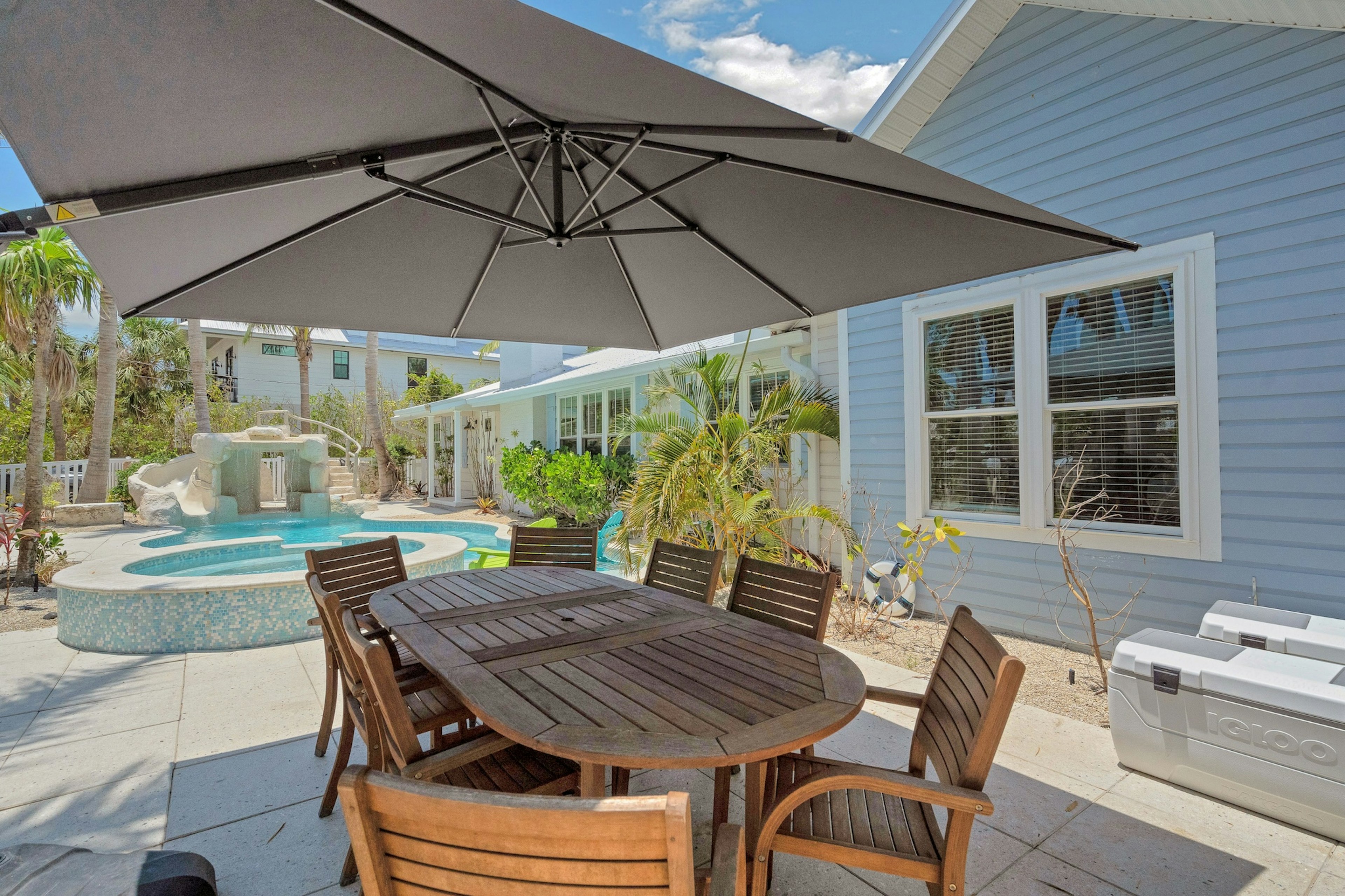 Poolside Dining Area