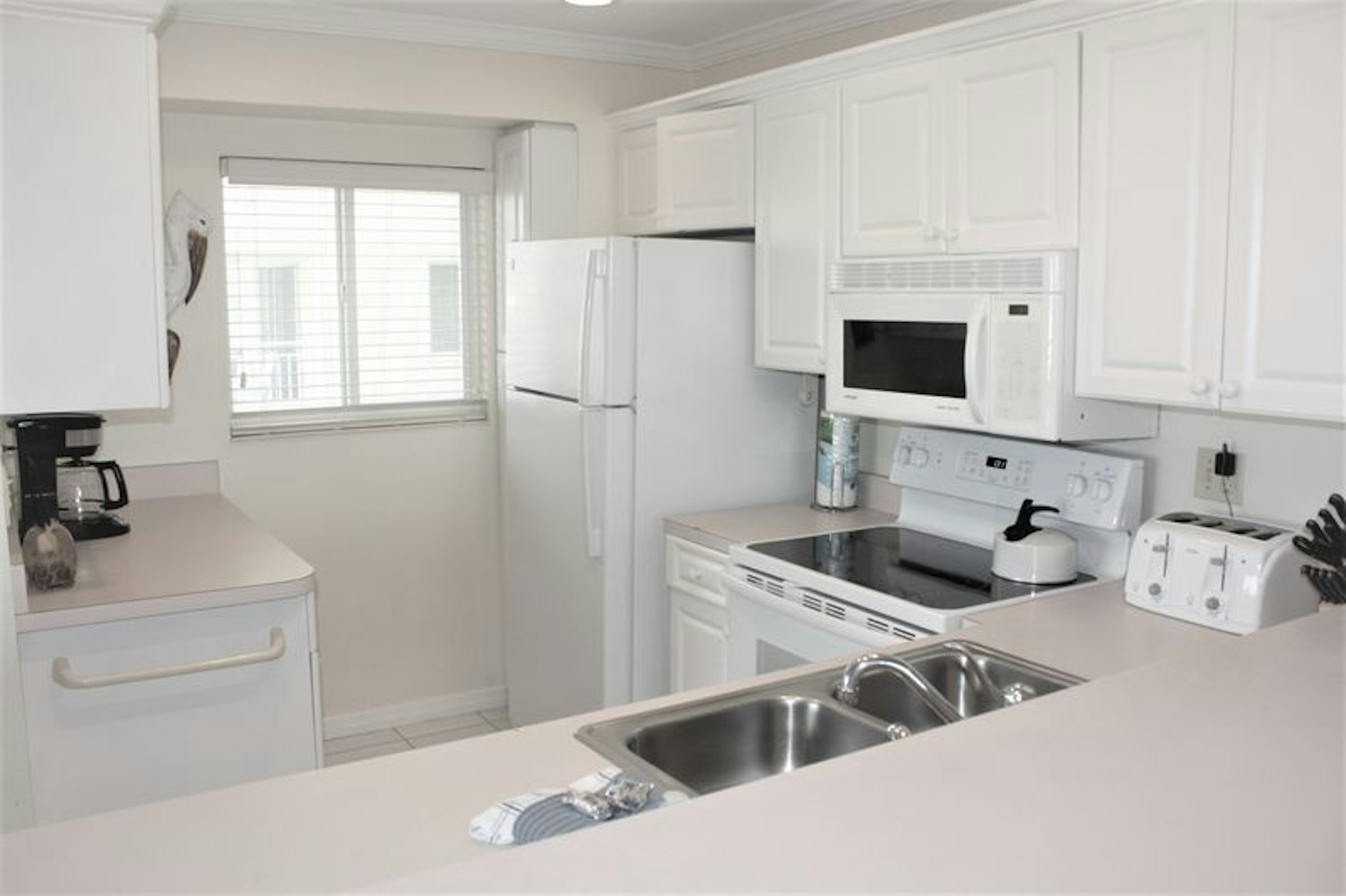 Jamaica Royale 402, photo 2