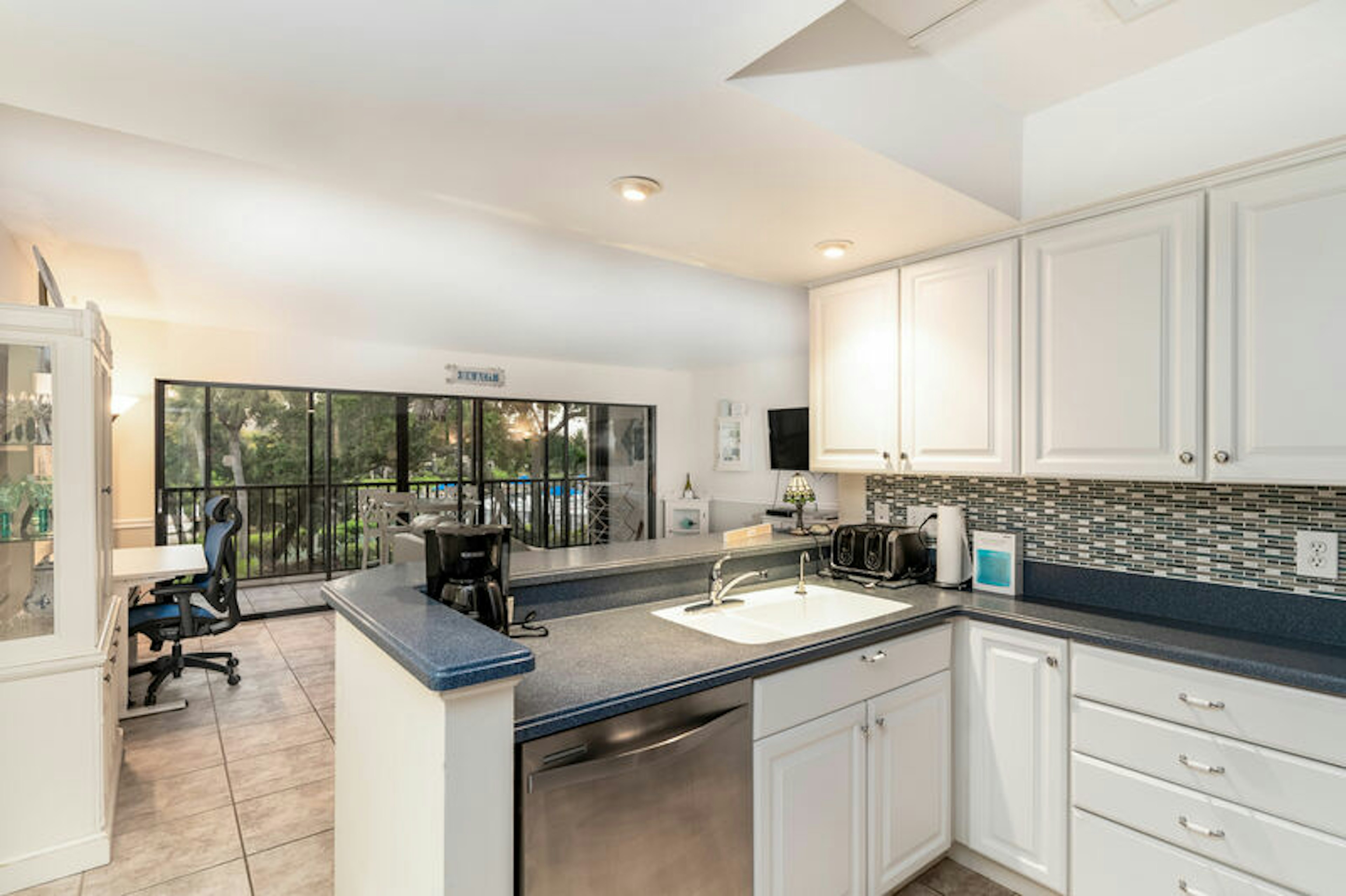Midnight Cove II 521F, photo 4