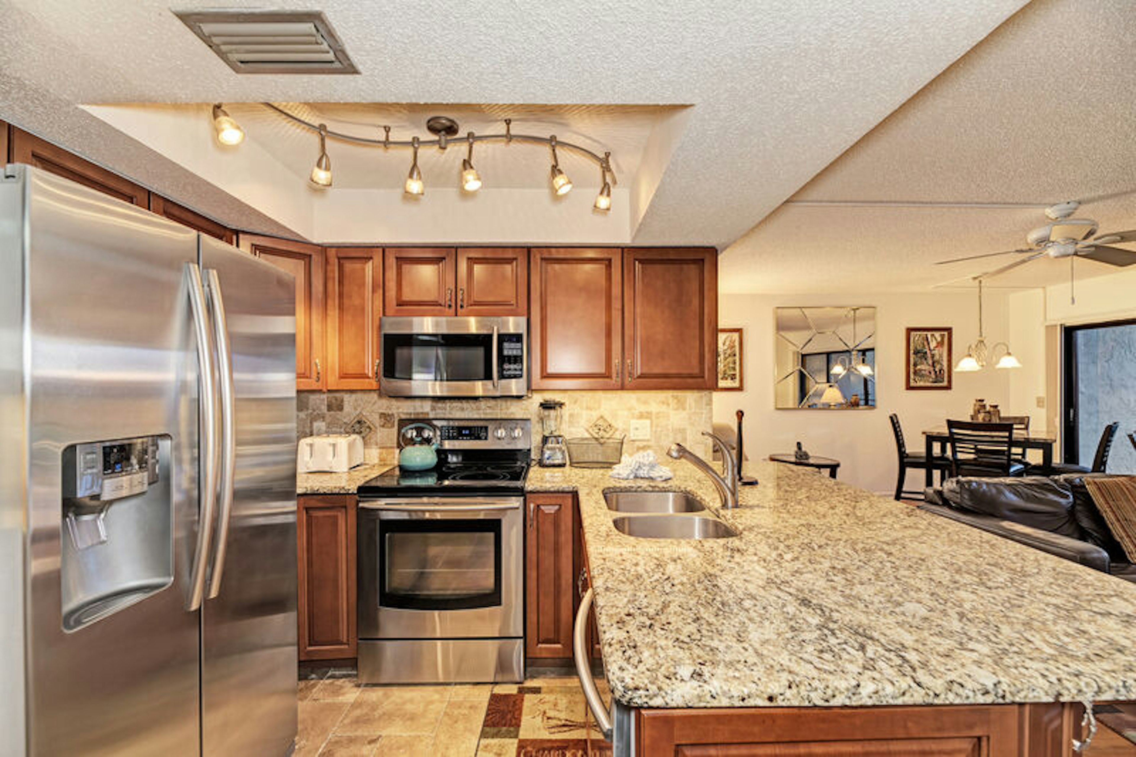 Midnight Cove II 612F, photo 2