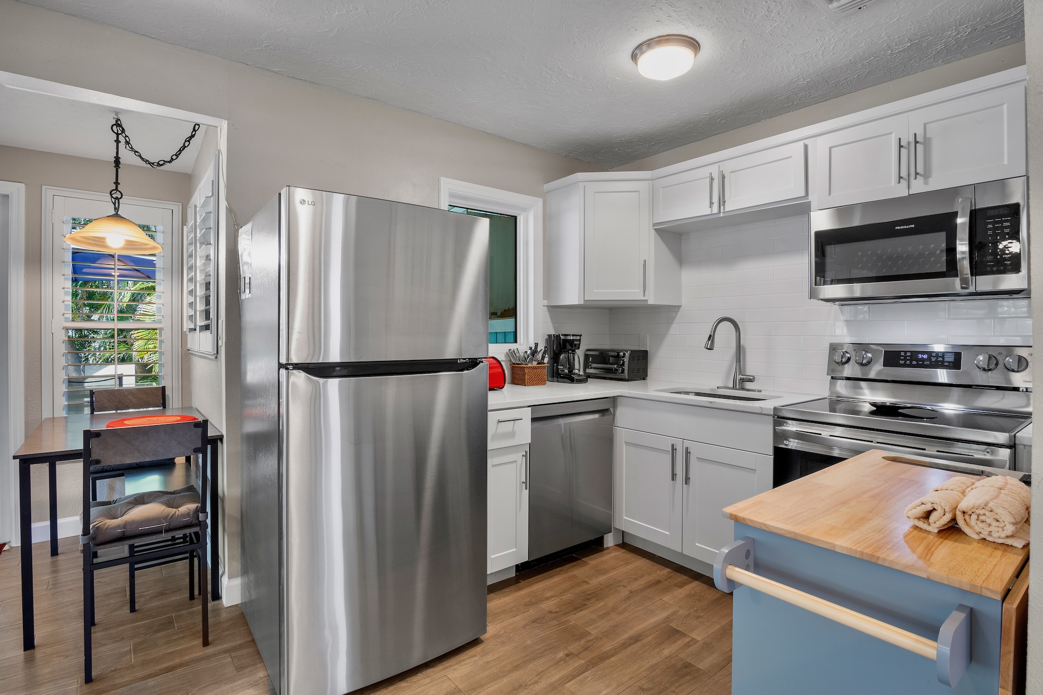 15 SS Cottage photo 4