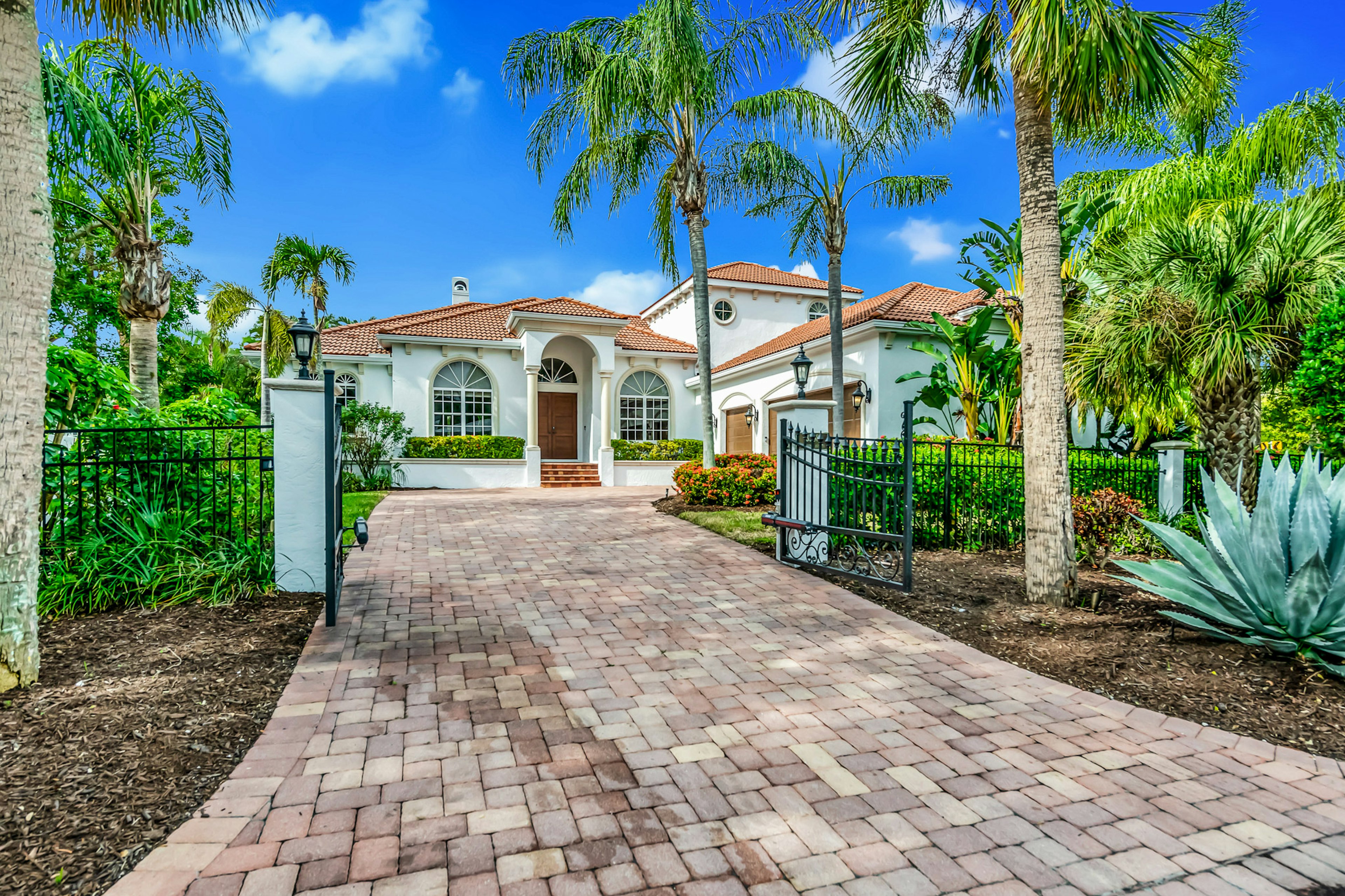 Casa Playa - Siesta Key Luxury Rental Properties