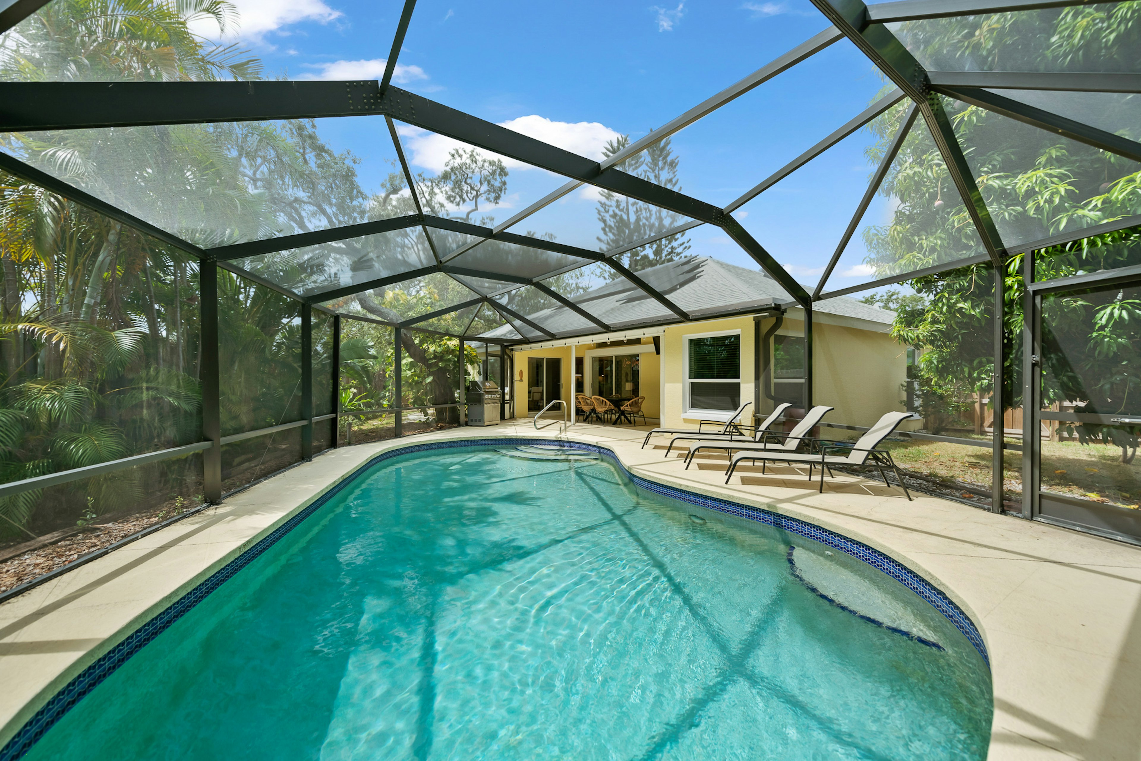 Private pool