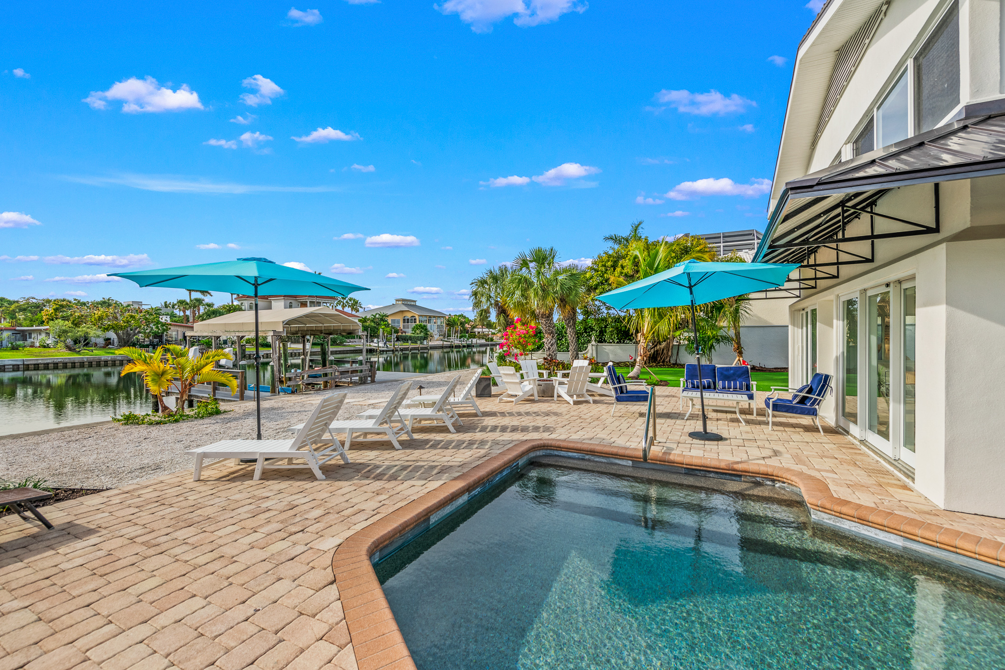Manatee Cove photo 1