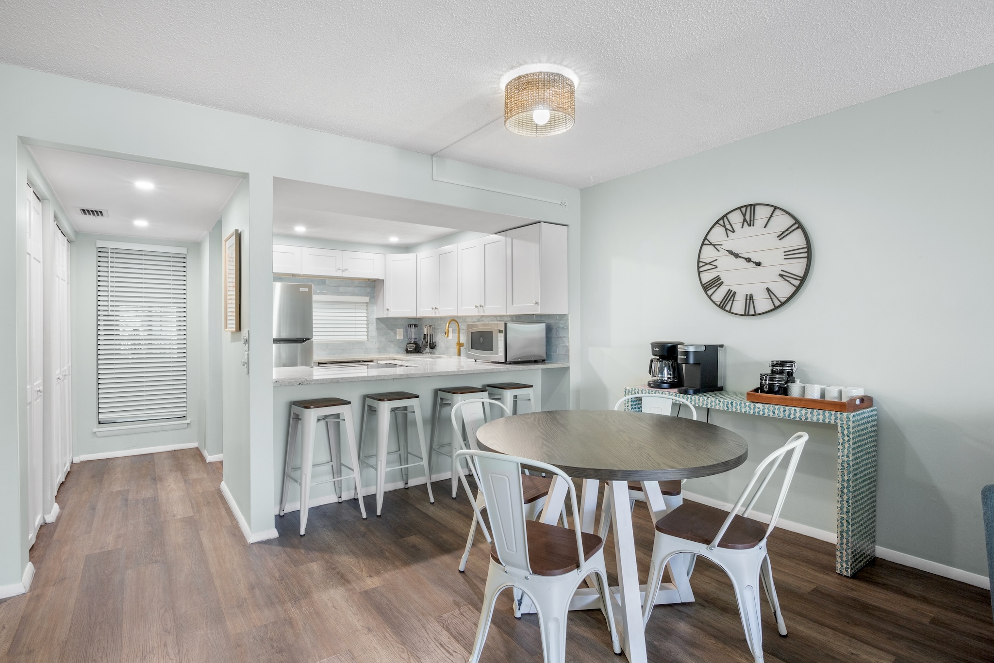 Bay Oaks E-93 photo 5