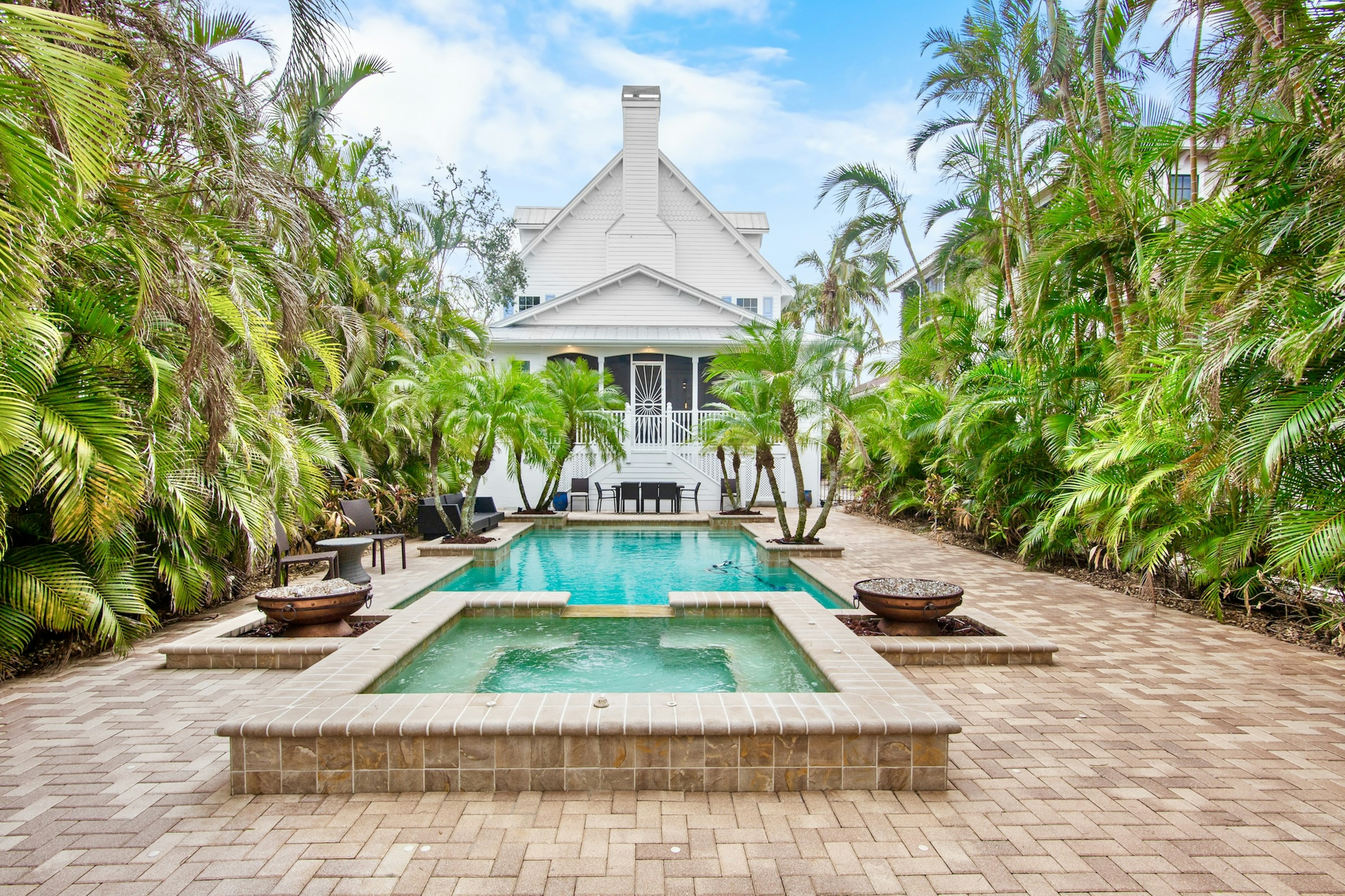 Private Pool and Spa