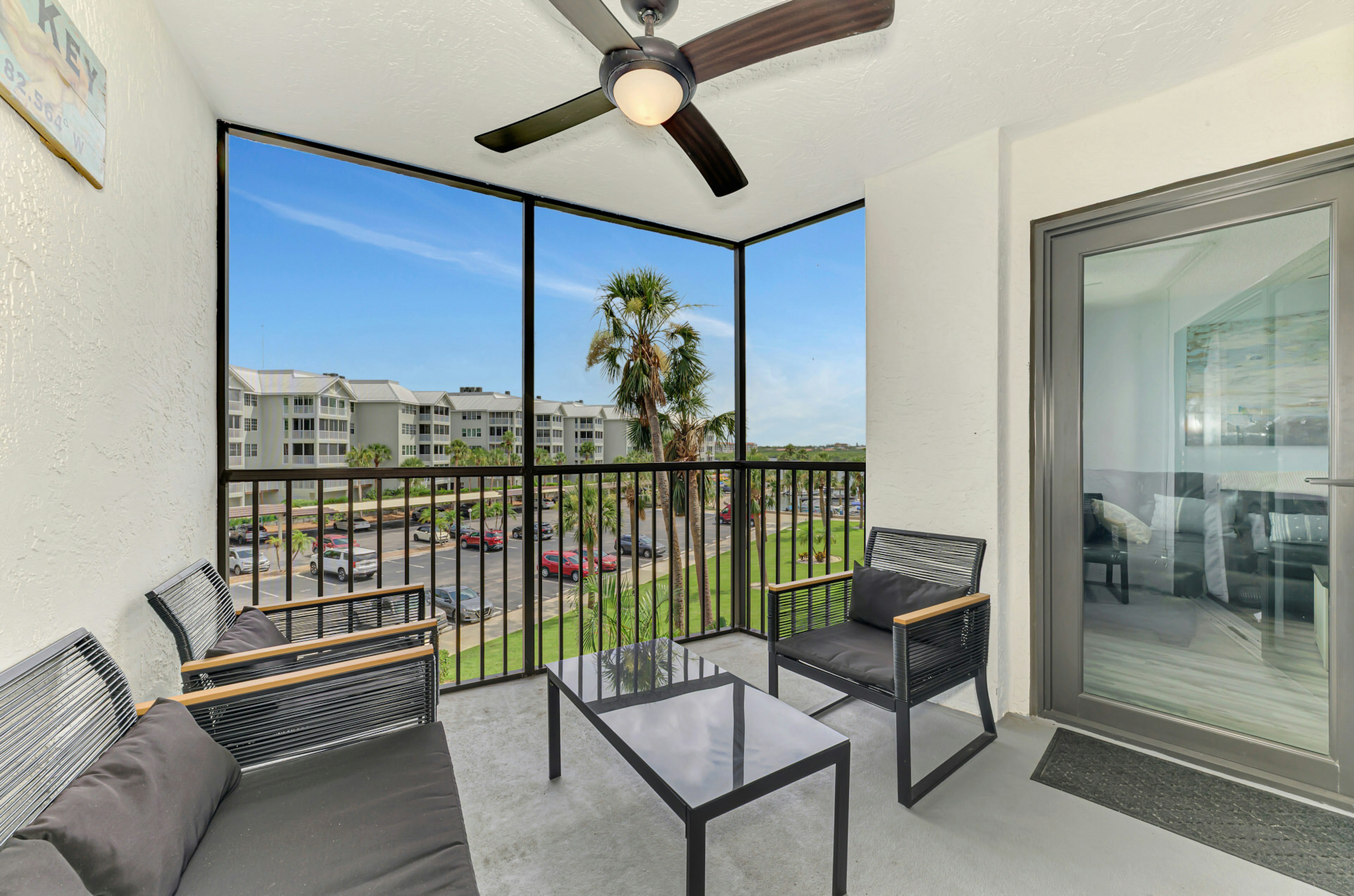 Screened-in Balcony