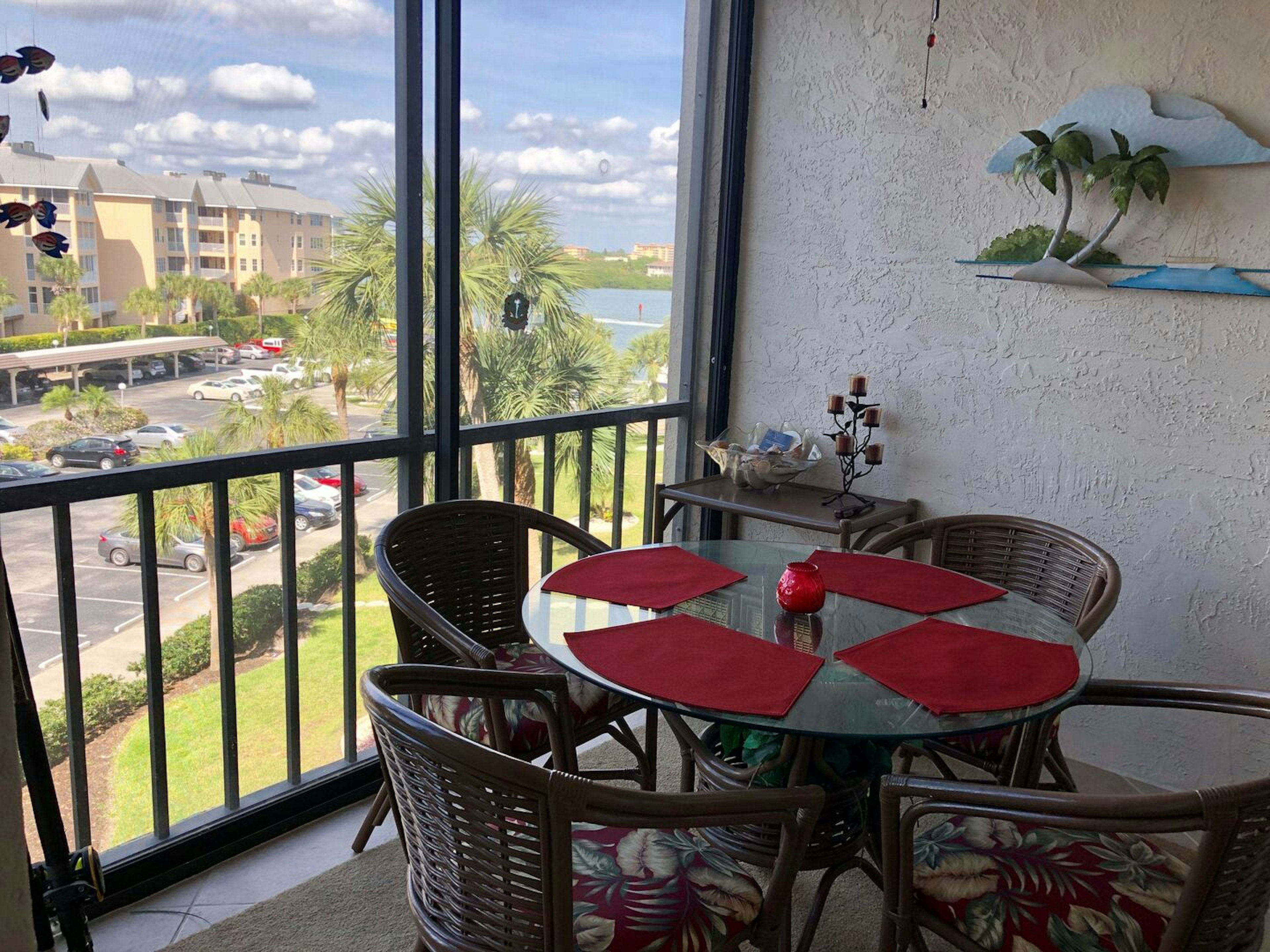 Screened-in Balcony Dining
