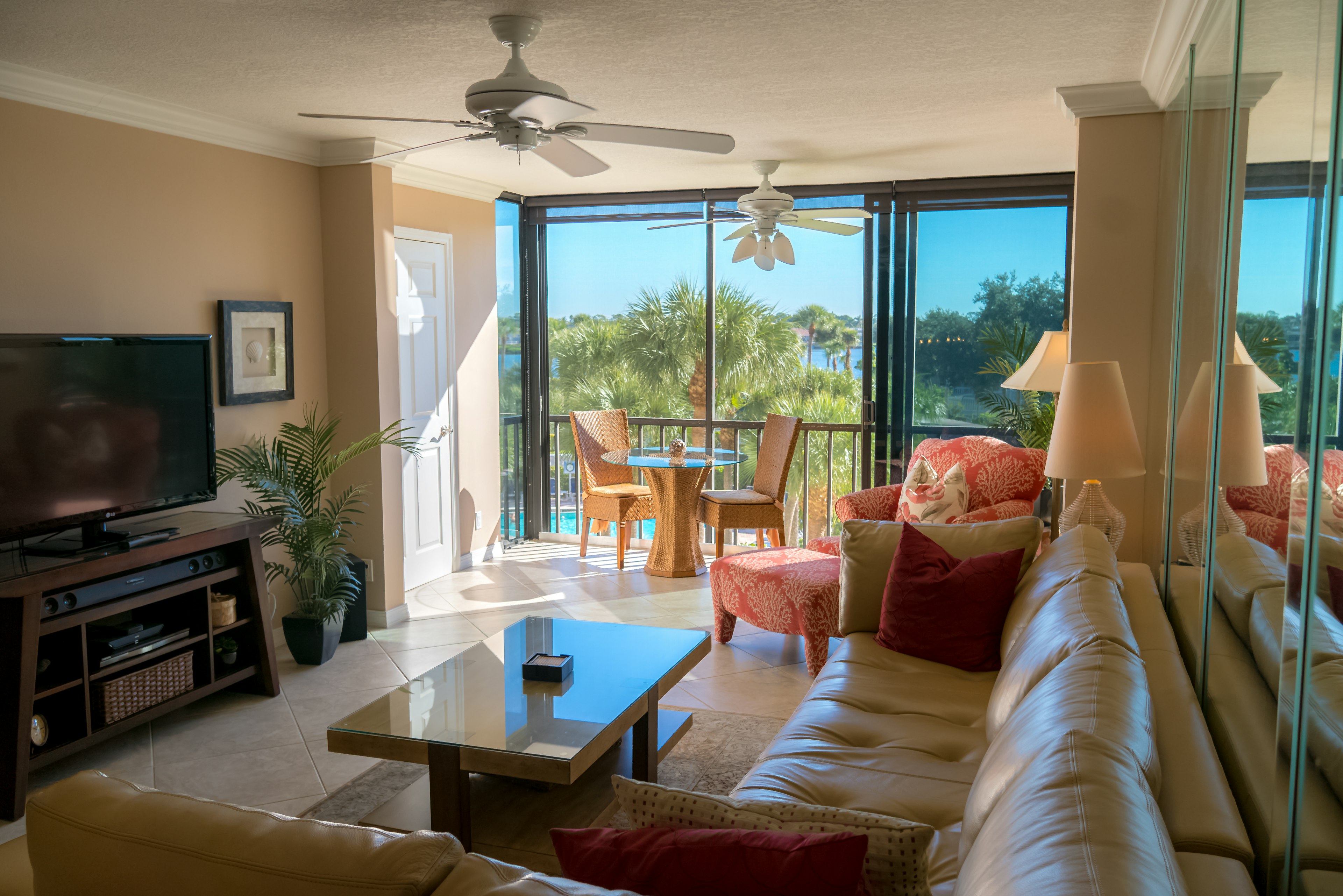 Living Area - Harbor Towers 330 - Tropical Sands Accommodations