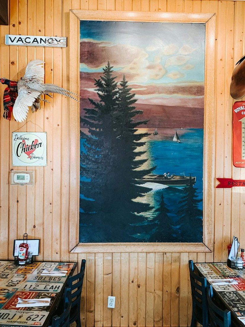 Red Arrow Road House image 3