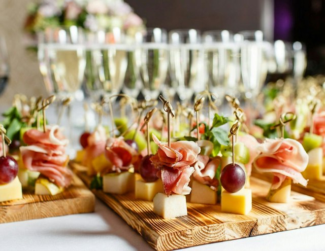 Farina's Supper Club image 5