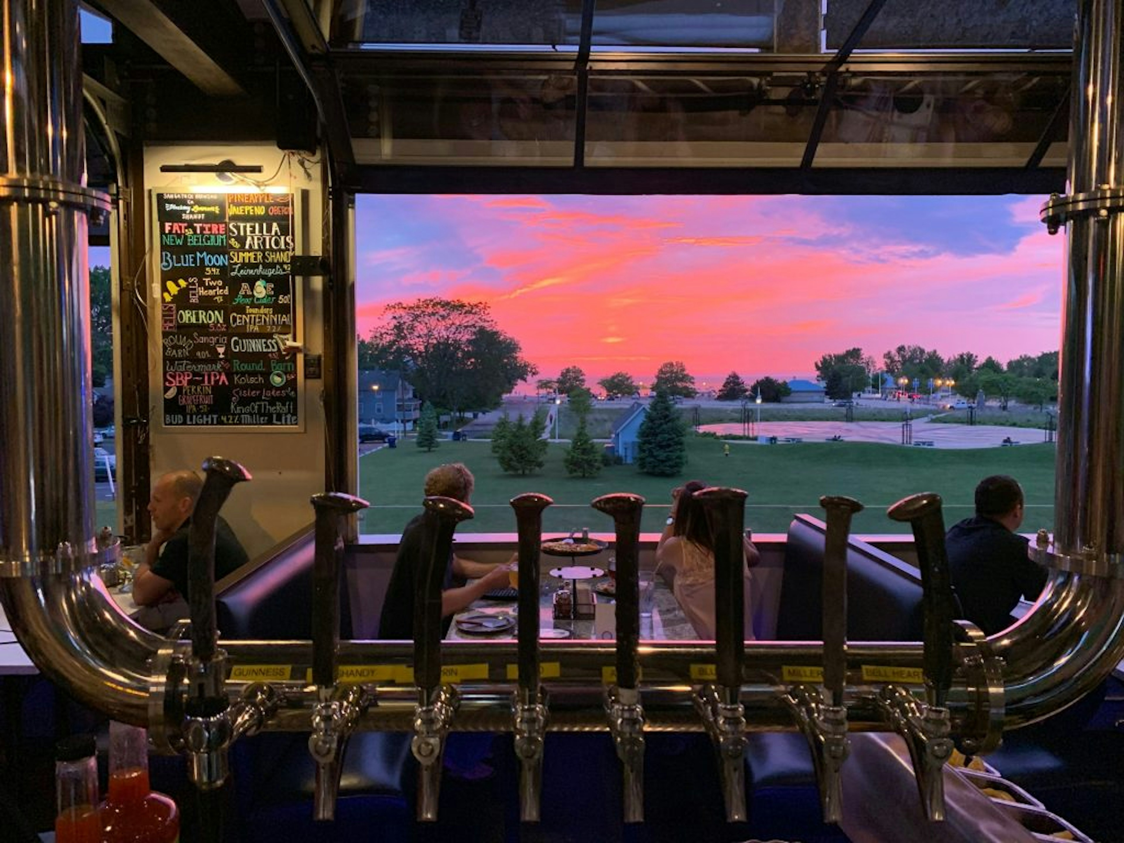 Silver Beach Pizza, photo