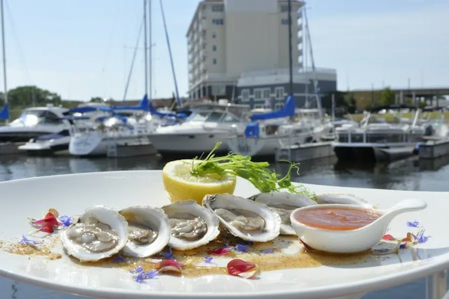 Plank's Tavern on the Water image 3
