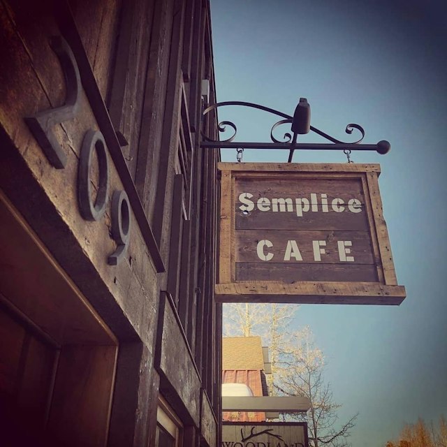 Semplice Cafe image 4