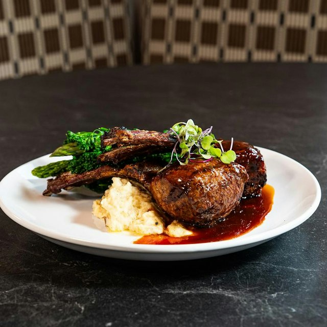 5th Street Kitchen image 5