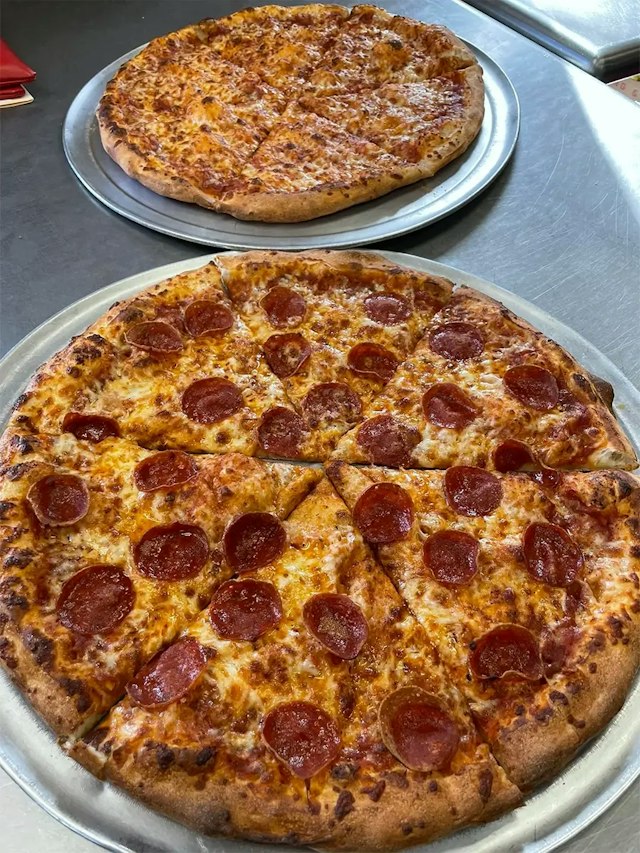 Brooklynn's Pizzeria image 4
