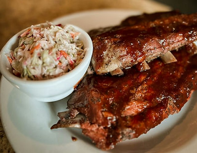 Wallow Bar & Grill image 5