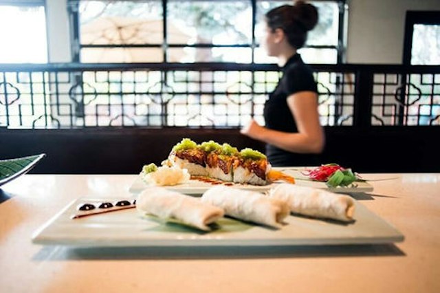 Chi Chinese & Sushi Bar image 4