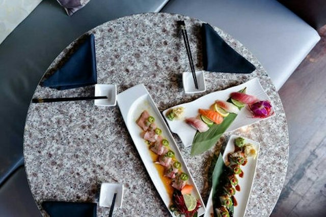 Chi Chinese & Sushi Bar image 11