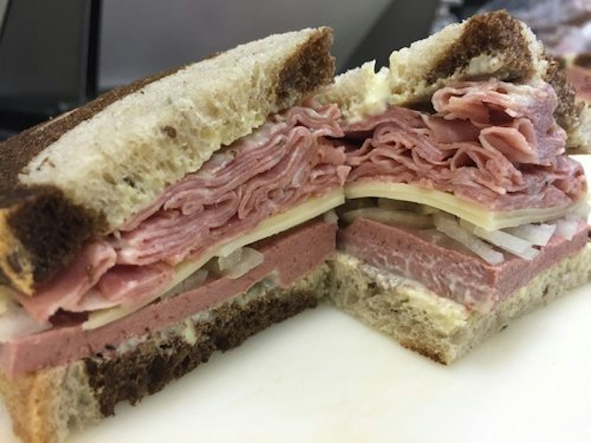 Anna's Deli & Restaurant image 3