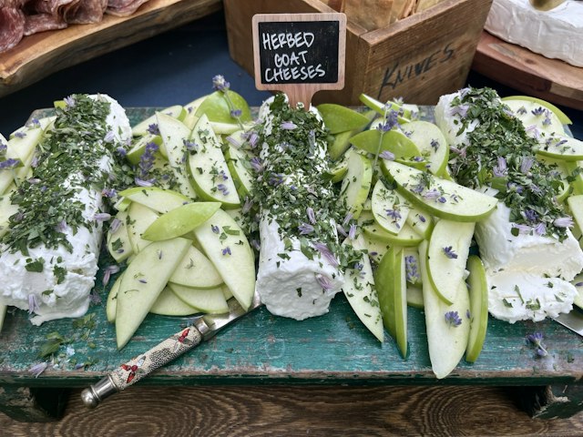 Rasberrys Catering & Bistro image 10