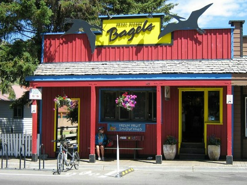 Pearl Street Bagels image 2