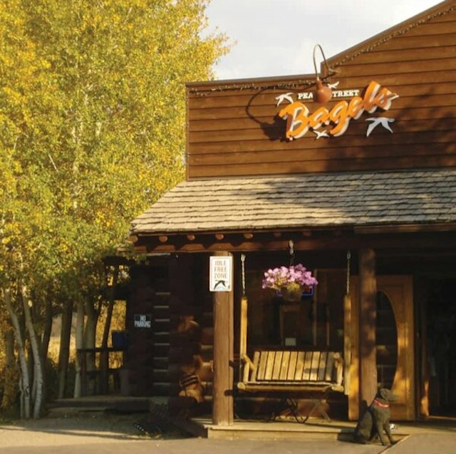 Pearl Street Bagels image 5