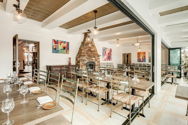 350 Main Brasserie image 6