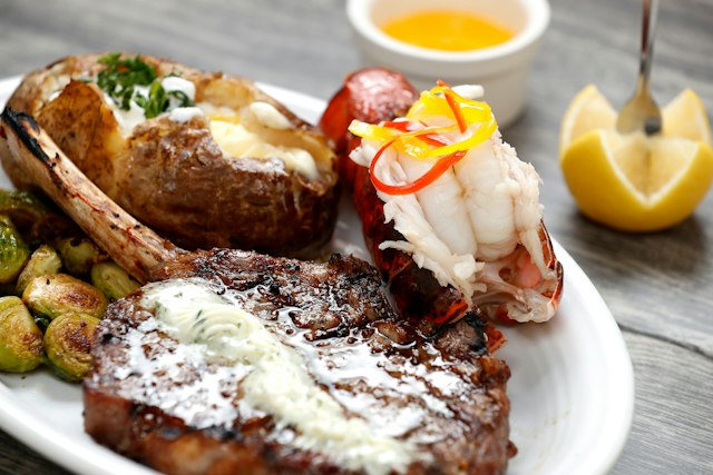 Butcher's Chop House & Bar image 4