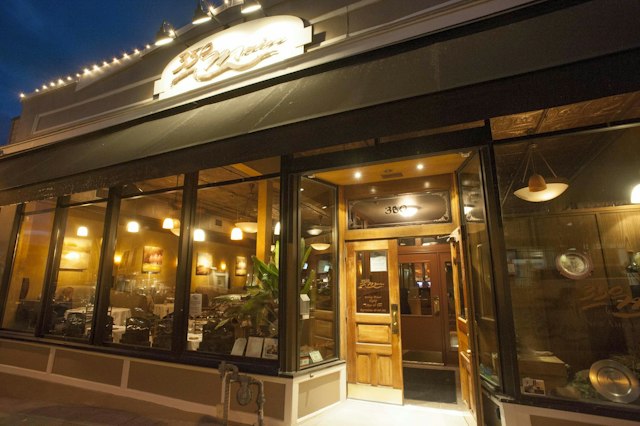 The Spur Bar & Grill image 6