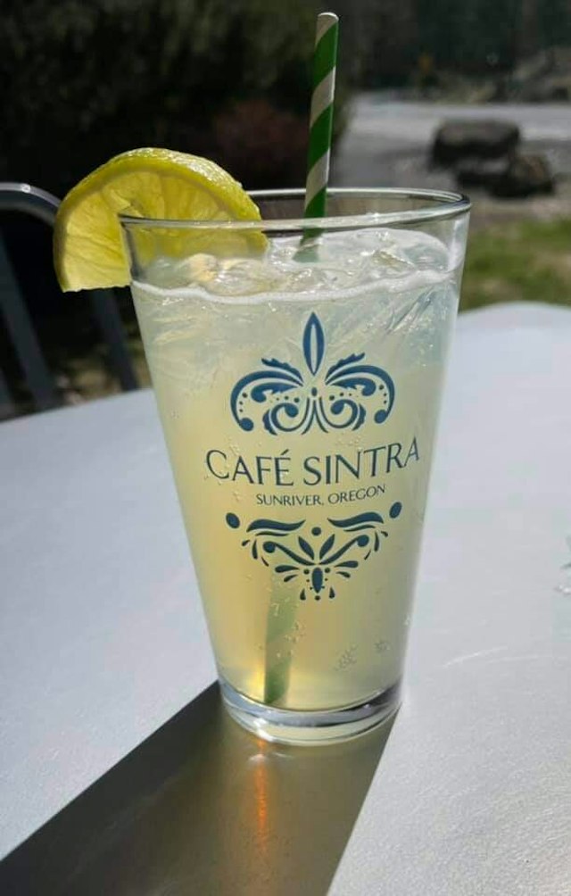 Café Sintra image 4