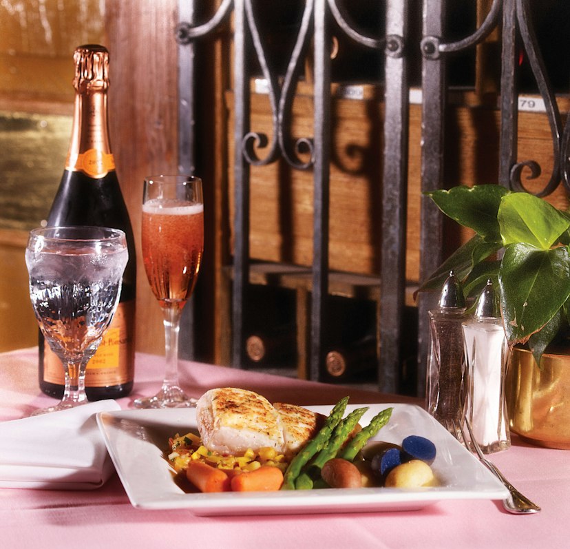 Pepi's Restaurant & Bar image 3