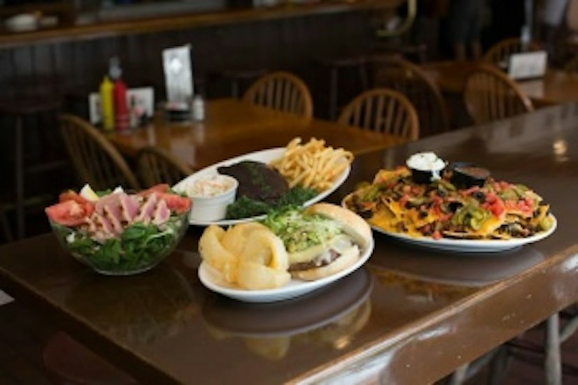 The Red Lion image 3