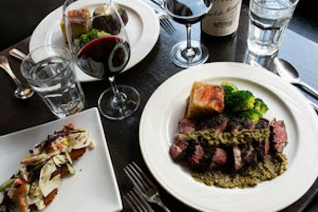 Russell's Steak & Seafood image 4