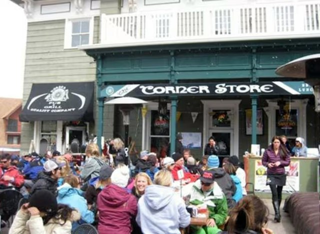 Corner Store Pub & Grill image 1