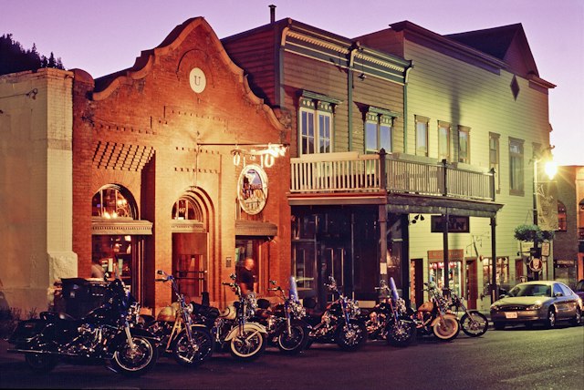 No Name Saloon & Annex Burger image 1