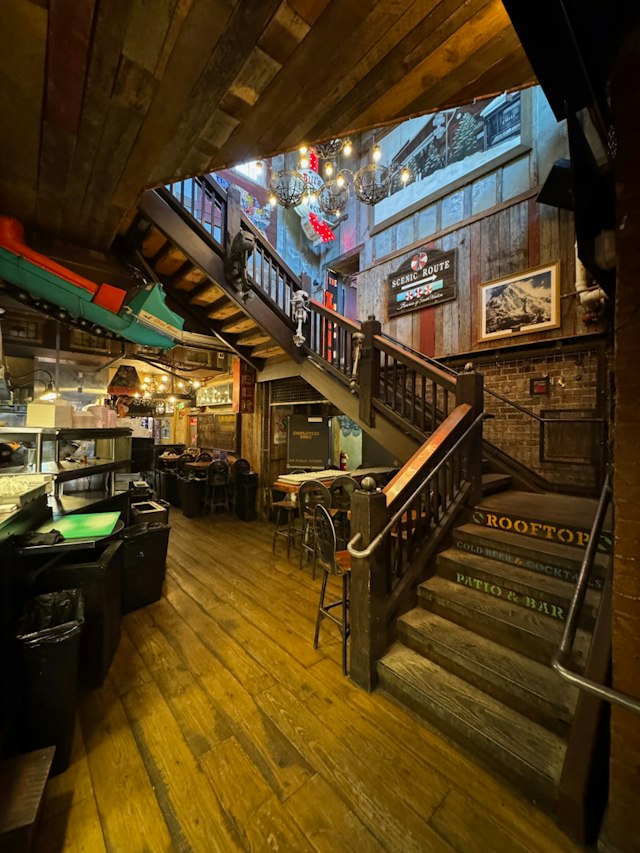 No Name Saloon & Annex Burger image 14