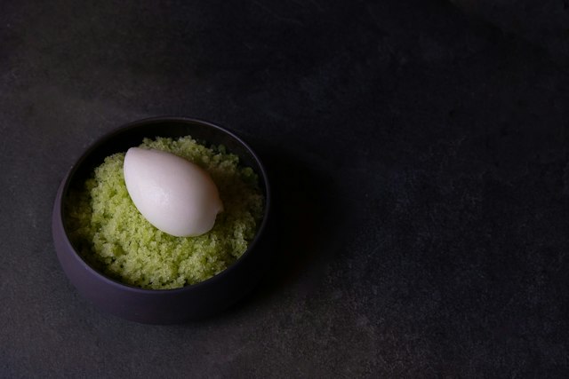 Sweet Basil image 8