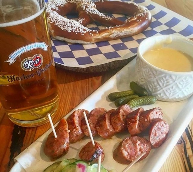 Ein Prosit image 2