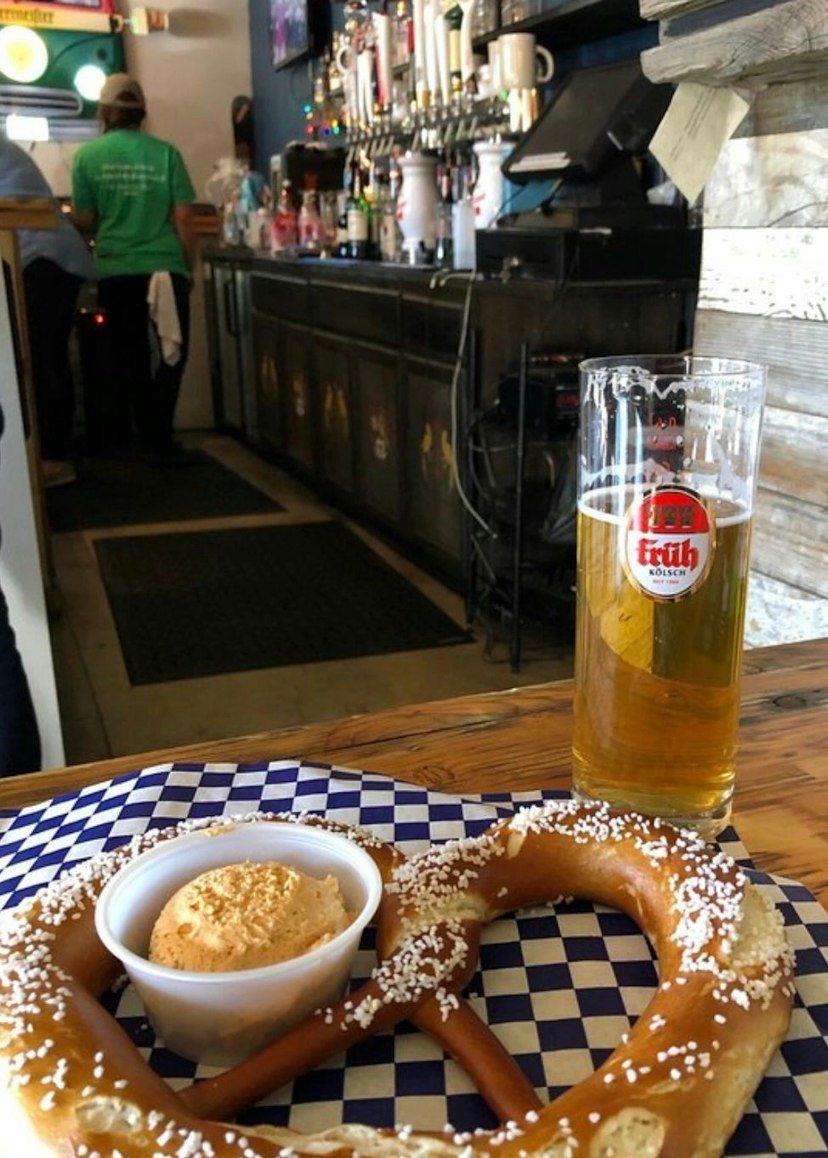 Ein Prosit image 3
