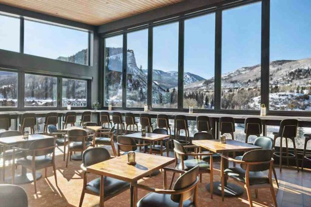 Lookout Bar image 14