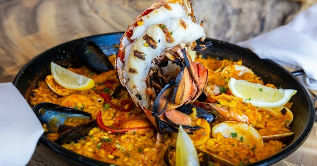 Barrio Social image 3