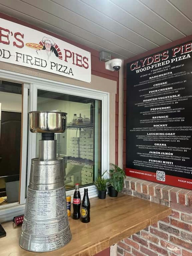 Clyde's Pies image 5