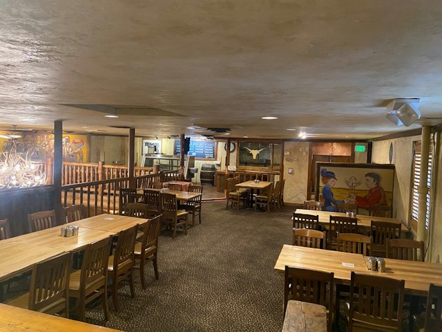 8th Street Steakhouse image 5