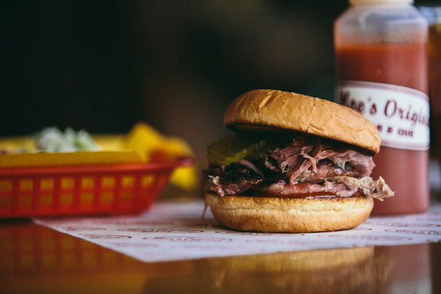 Moe's Original BBQ image 1