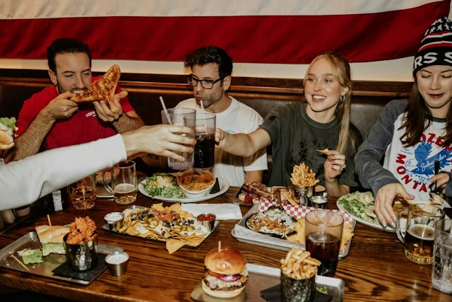 Sidewinders American Grill image 12