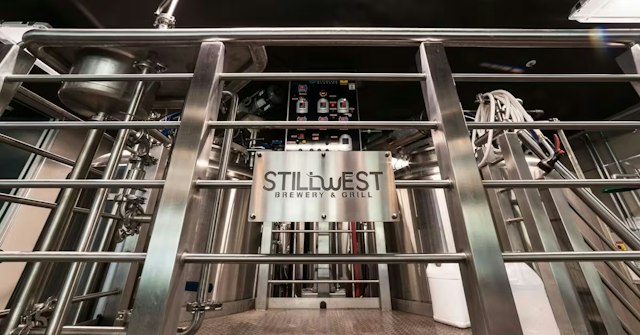 Stillwest Brewery & Grill image 8